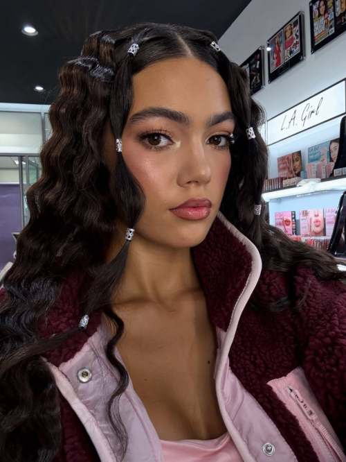 Alana Kern instagram photos and video, November 2025 1