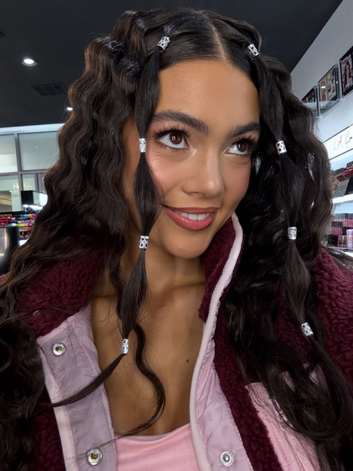 Alana Kern instagram photos and video, November 2025 2