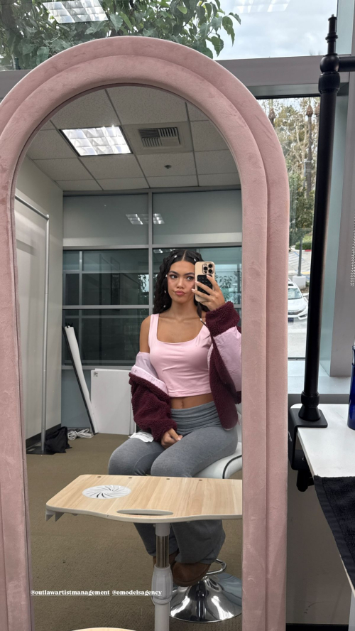 Alana Kern instagram photos and video, November 2025 5