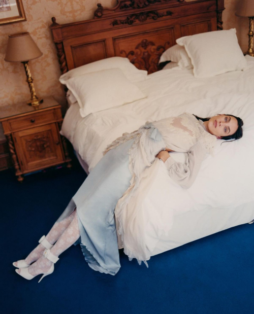 Alexa Chung for Vogue Magazine Czechoslovakia, December 2025 5