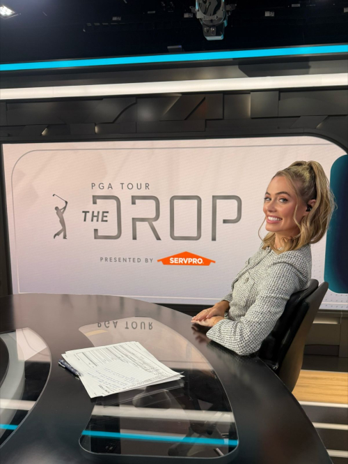 Alexandra O’Laughlin Shares Instagram Photo Moments, November 2025 4