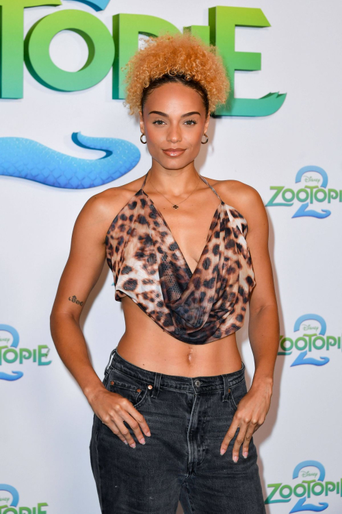 Alicia Aylies Zootopie 2 Premiere Le Grand Rex Paris, November 2025 5