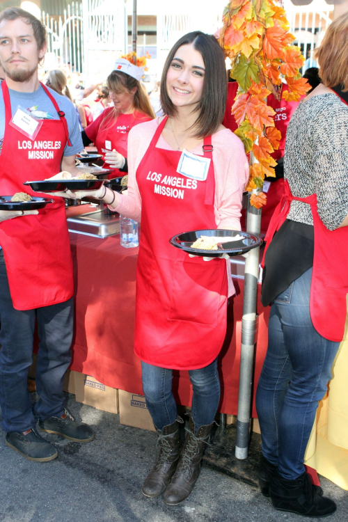 Allison Paige Thanksgiving Dinner LA Mission, November 2013 2