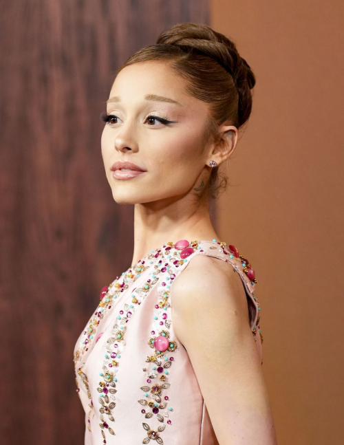 Ariana Grande Governors Awards in Hollywood, November 2025 4