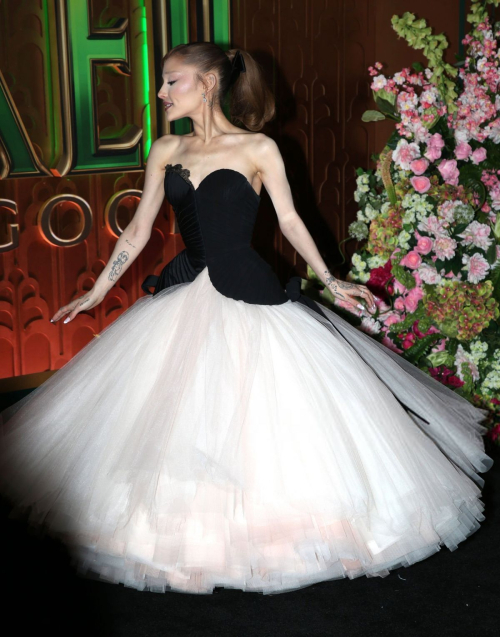 Ariana Grande Wicked For Good Premiere, November 2025 5