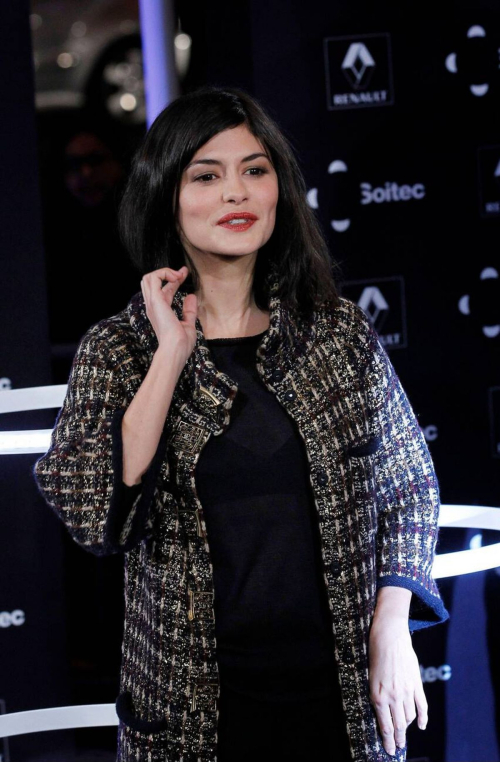 Audrey Tautou at Champs Elysees lights switch on, November 2011 1
