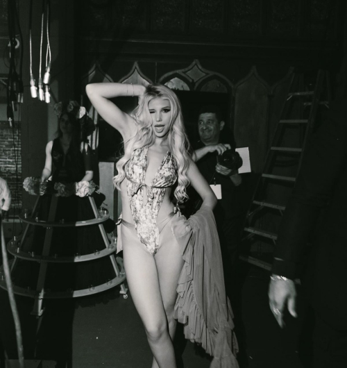 Brooklyn Riley Instagram photos, November 2025 3