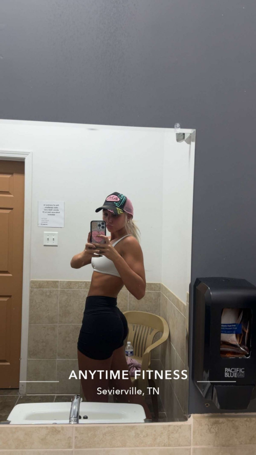 Brooklyn Riley Instagram Photos, November 2025 7