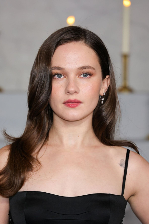 Cailee Spaeny Knives Out Mystery Premiere, November 2025 6