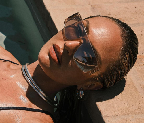 Candice Swanepoel Instagram photos and video, November 2025 5