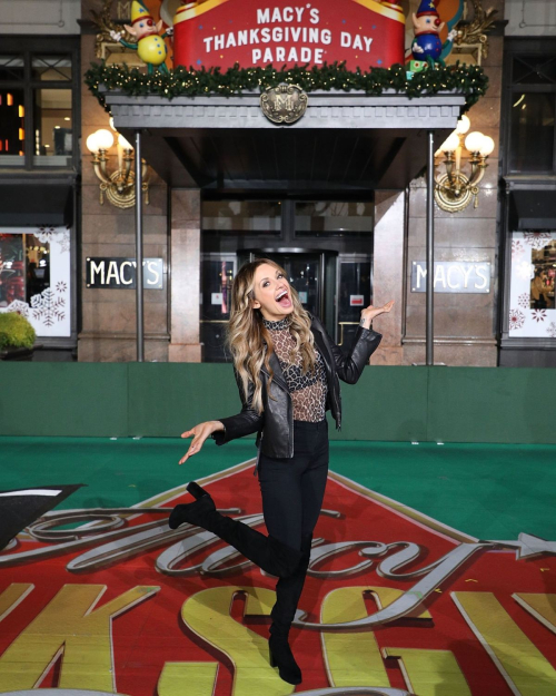 Carly Pearce 92nd Macys Thanksgiving Day Parade Rehearsals, 2018 1
