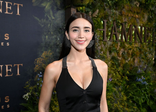 Caylee Cowan Hamnet Premiere in Los Angeles, November 2025 1