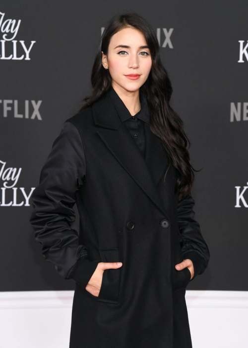 Caylee Cowan Jay Kelly Premiere Los Angeles, November 2025 2