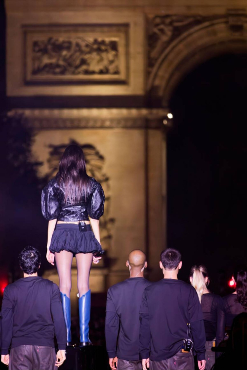 Charlotte Cardin Champs Elysees Christmas Lights Performance, November 2025 2