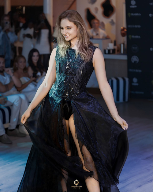 Chelsea Mayer Instagram Photos, November 2025 1