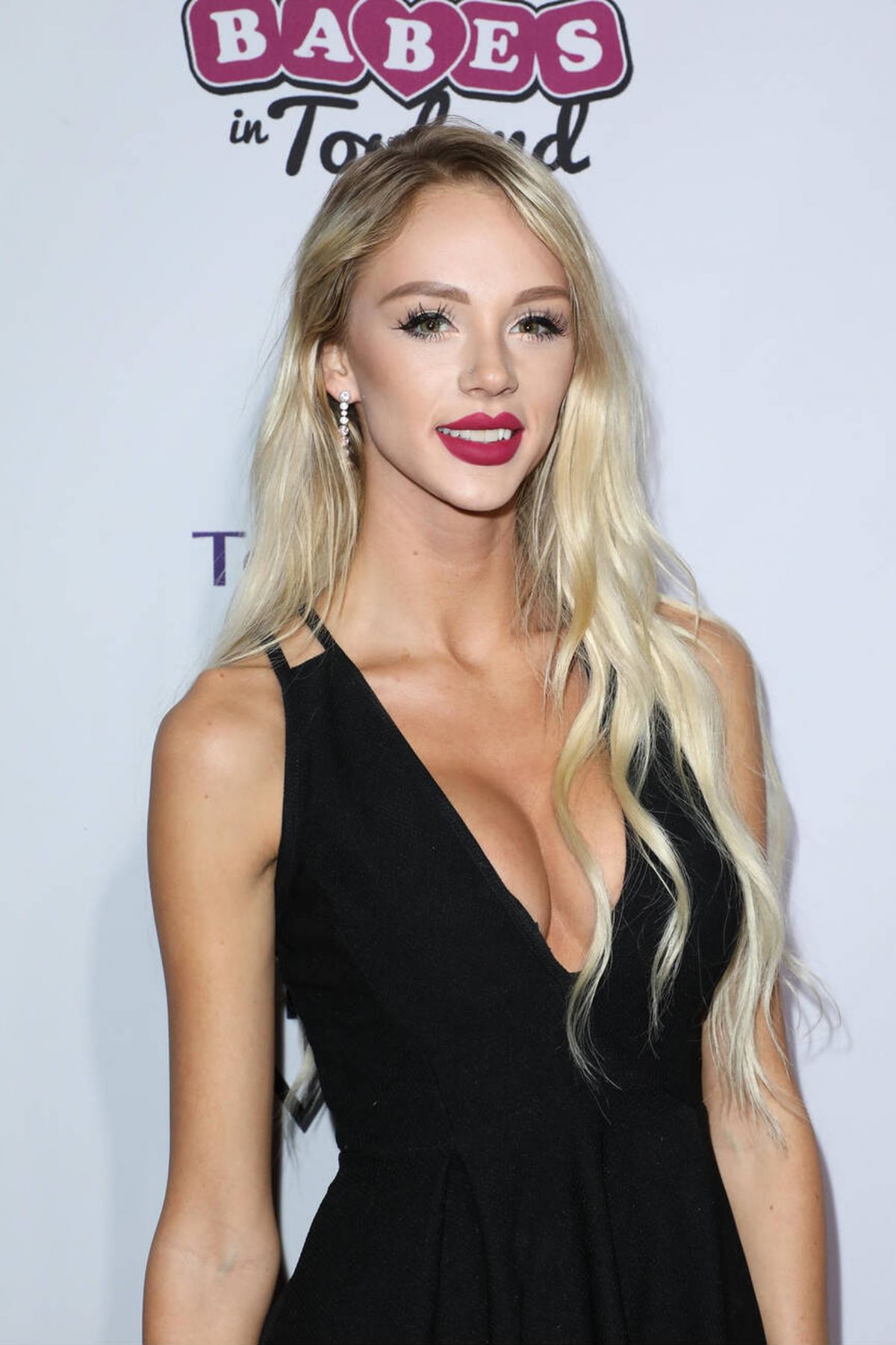 Christin Schultz at Babes in Toyland Charity Toy Drive, November 2018
