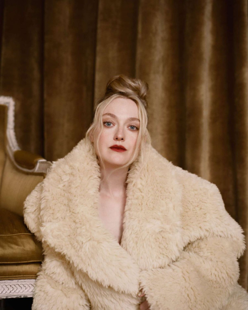 Dakota Fanning for Byrdie Holiday Issue, November 2025 6