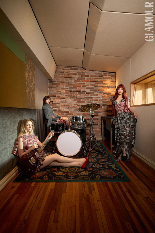 Daniela Paulina and Alejandra Villarreal for Glamour Mexico, November 2025 11