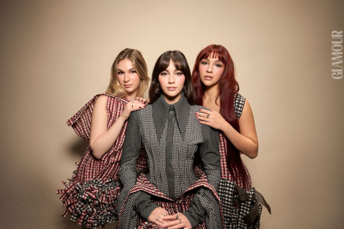 Daniela Paulina and Alejandra Villarreal for Glamour Mexico, November 2025 7