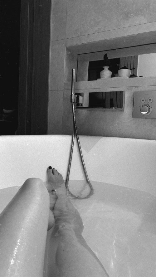 Danielle Panabaker Instagram Photos, November 2025 5