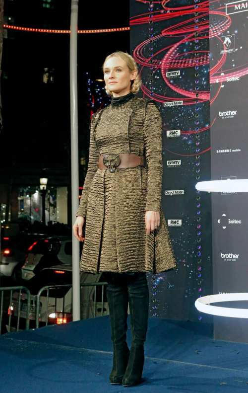 Diane Kruger at Champs Elysees lights switch on, November 2012 2
