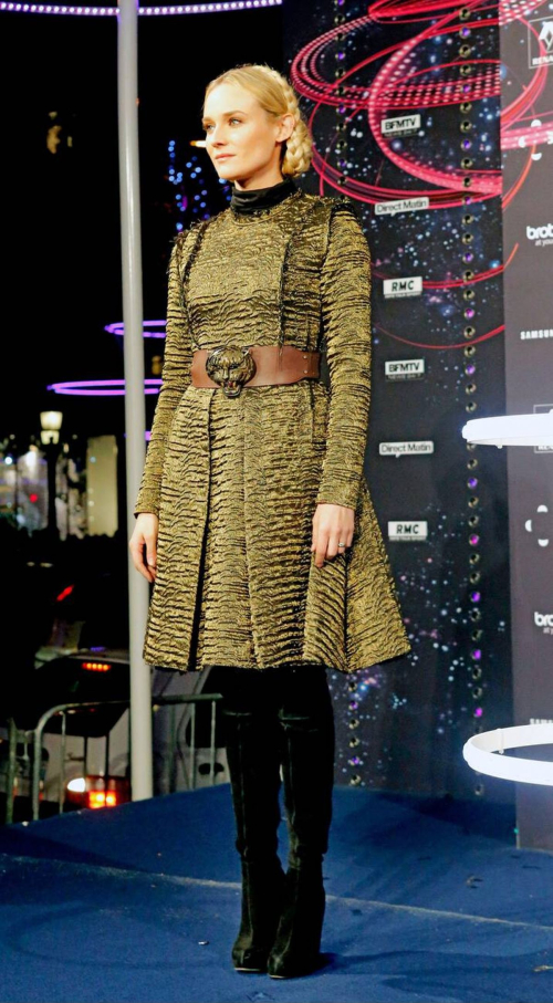Diane Kruger at Champs Elysees lights switch on, November 2012 4