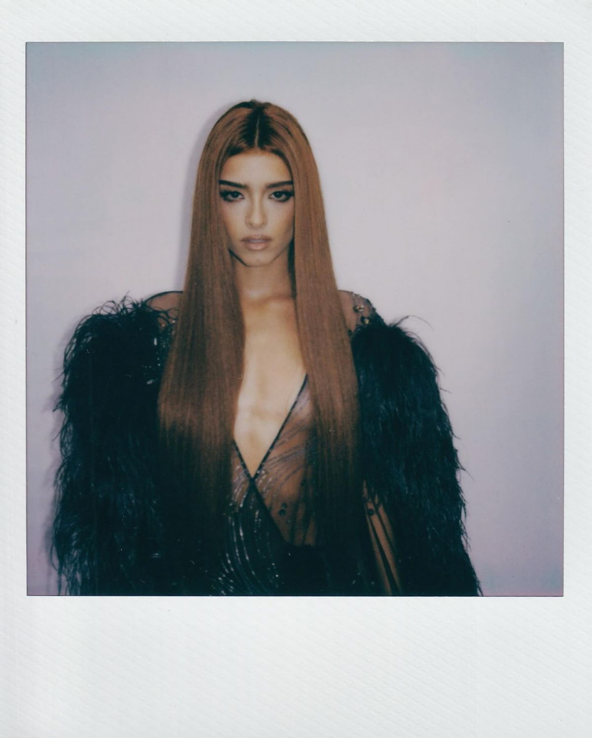 Dixie D’Amelio Chic Instagram Photos, Nov 2025