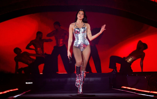 Dua Lipa Performs on Radical Optimism Tour in Buenos Aires, Nov 2025 1