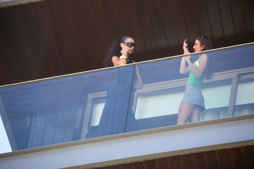 Dua Lipa with Sister Rina Balcony Pics in Rio De Janeiro, 2025 2