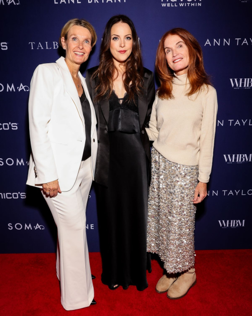 Elizabeth Gillies at Knitwell Holiday House NYC, November 2025 4