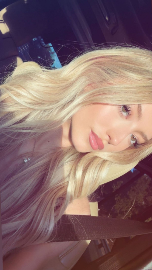 Emily Dobson Instagram Photos, November 2025 5