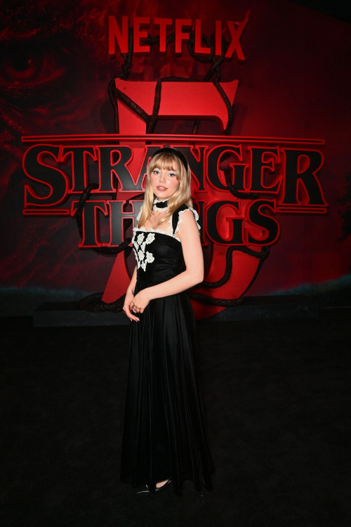 Grace Van Dien at Stranger Things 5 Premiere, November 2025 1