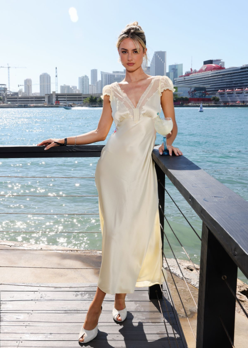 Grace Van Patten at E1 Championship in Miami, November 2025 6