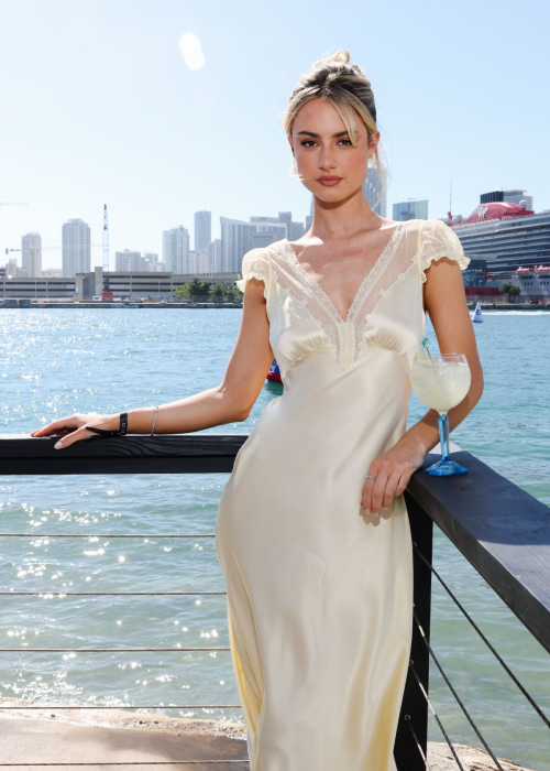 Grace Van Patten at E1 Championship in Miami, November 2025 8