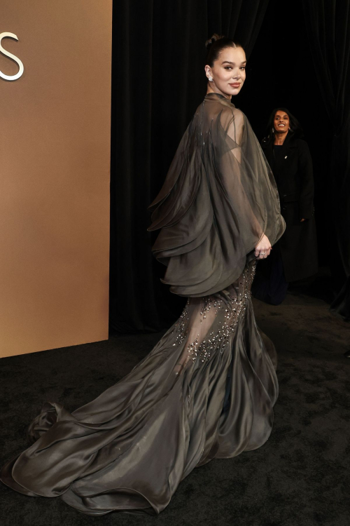 Hailee Steinfeld at 16th Governors Awards Hollywood, November 2025 2