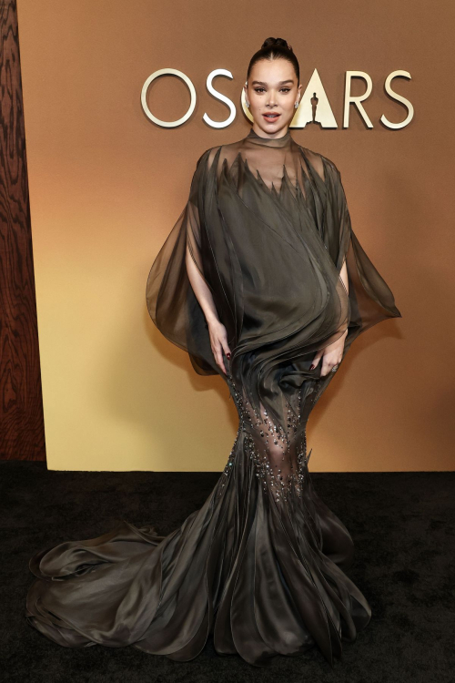 Hailee Steinfeld at 16th Governors Awards Hollywood, November 2025 5