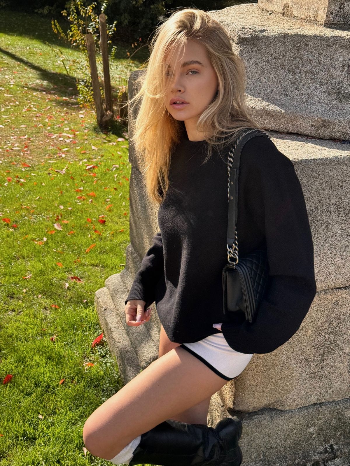 Ilona Arsentieva Instagram photos, November 2025