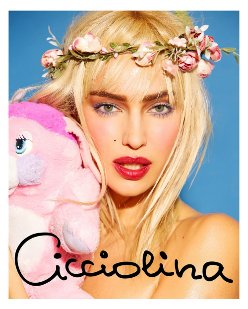 Irina Shayk as Cicciolina for Halloween Look, Oct 2025 10