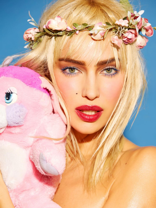 Irina Shayk as Cicciolina for Halloween Look, Oct 2025 11