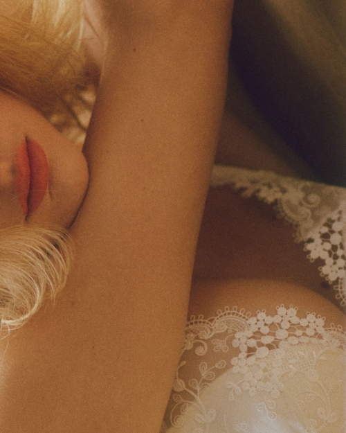 Jemima C Robinson Instagram Photos, November 2025 5