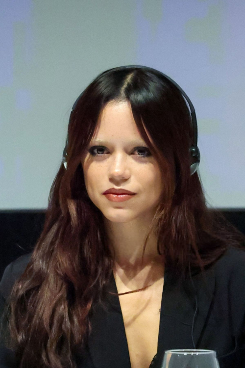 Jenna Ortega at Jury Press Conference Marrakech Festival, November 2025 1