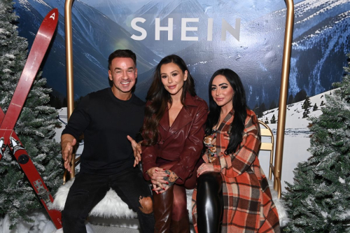 Jenni Jwoww Farley SHEIN Hauliday Market New York, November 2025 1