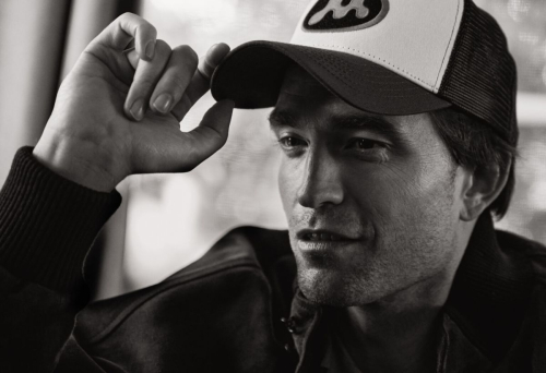 Jennifer Lawrence and Robert Pattinson V Magazine Winter 2025 10