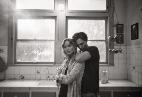 Jennifer Lawrence and Robert Pattinson V Magazine Winter 2025 4