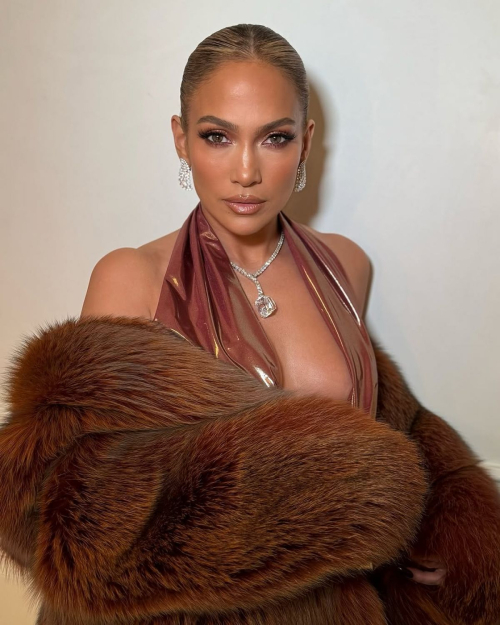 Jennifer Lopez 67th Annual Grammy Awards Photoshoot, February 2025 1