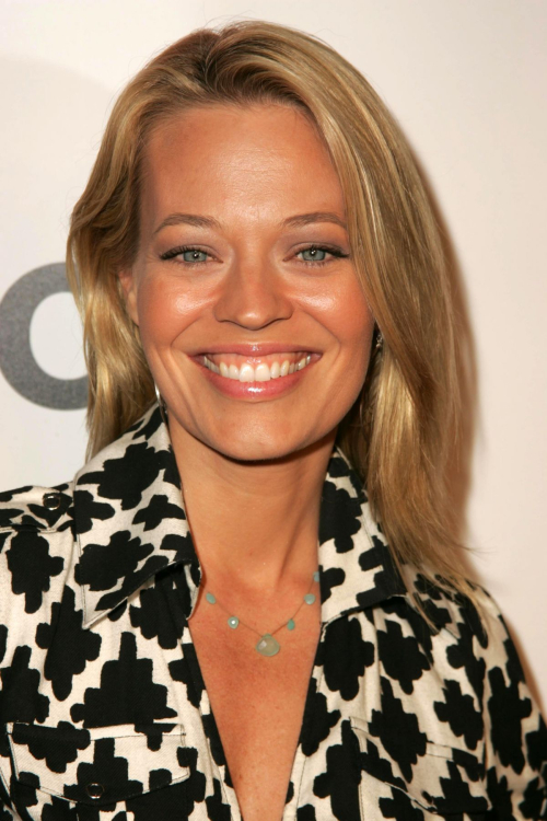 Jeri Ryan at Lucky Magazine Shopping Guide Party, Aug 2006 5