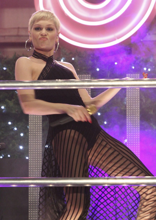 Jessie J Oxford Street Christmas Lights Switch On London, November 2013 2