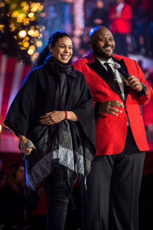 Jordin Sparks California Christmas at The Grove Los Angeles, November 2017 3