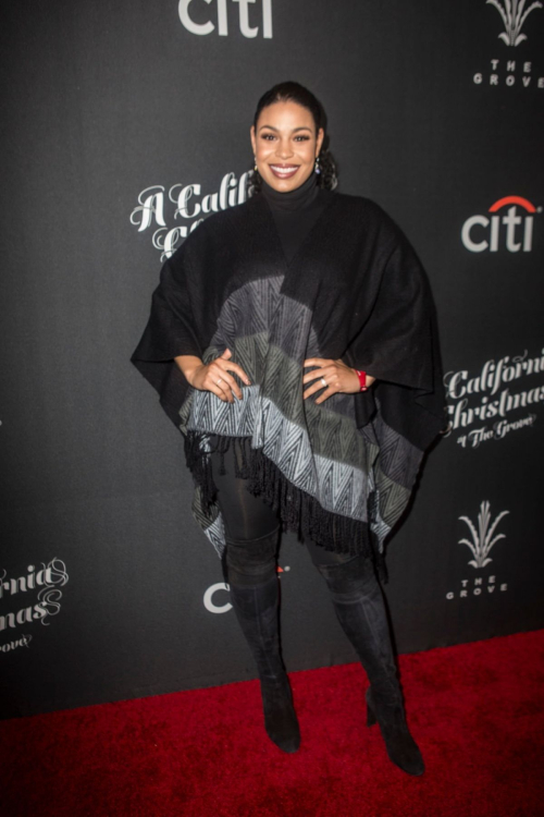 Jordin Sparks California Christmas at The Grove Los Angeles, November 2017 5