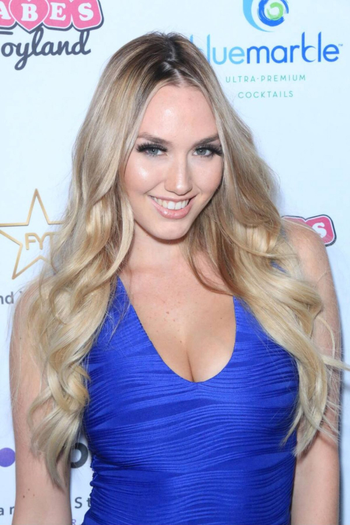 Jules Liesl Babes in Toyland Charity Event Los Angeles, December 2017 3